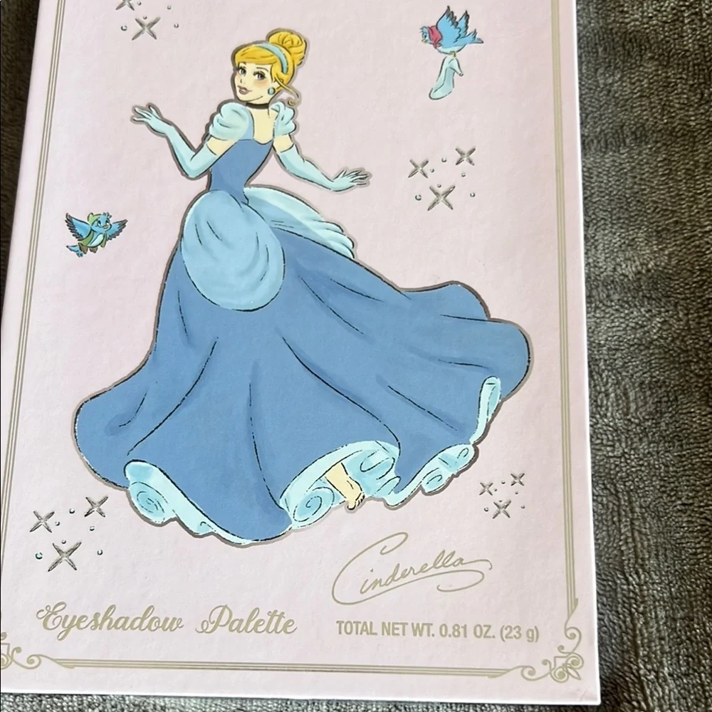 Disney Cinderella Enchanted Blue and‎ Pink Eyeshadow
